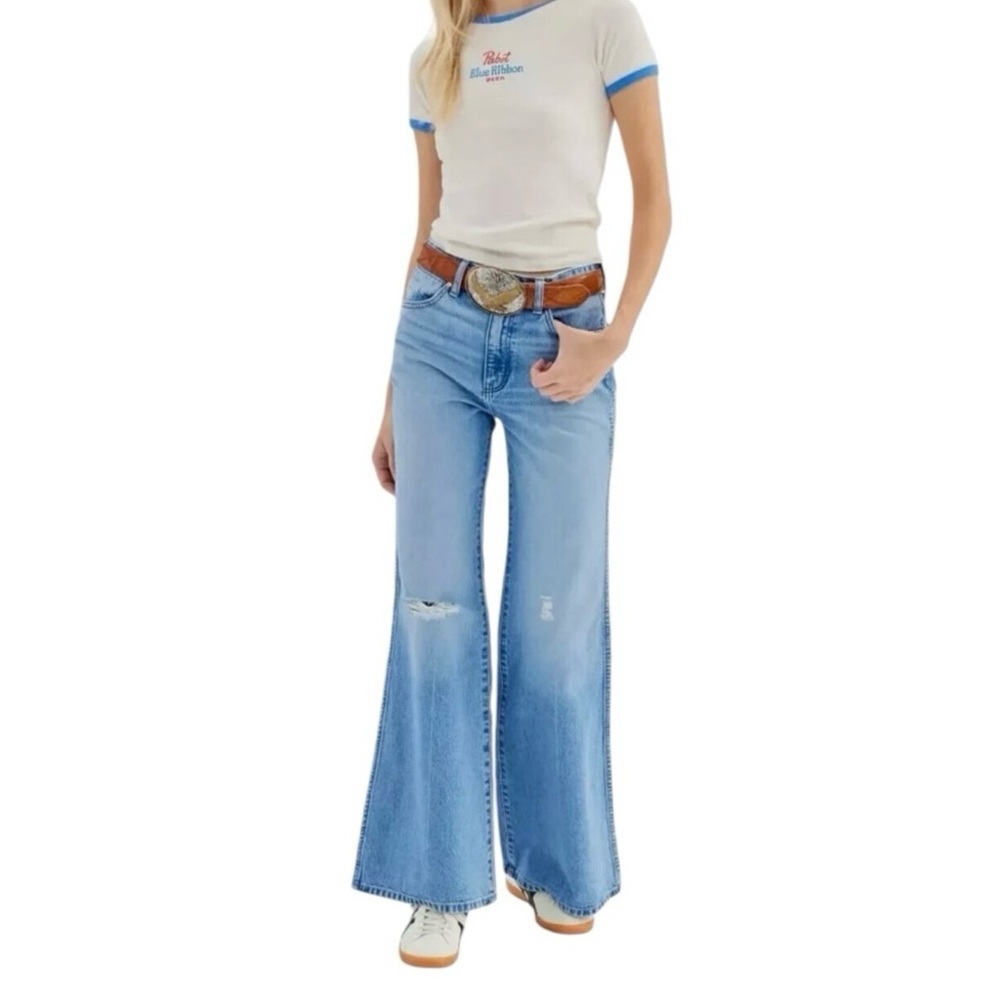 Wrangler Women's mid rise flare jeans (112322755)